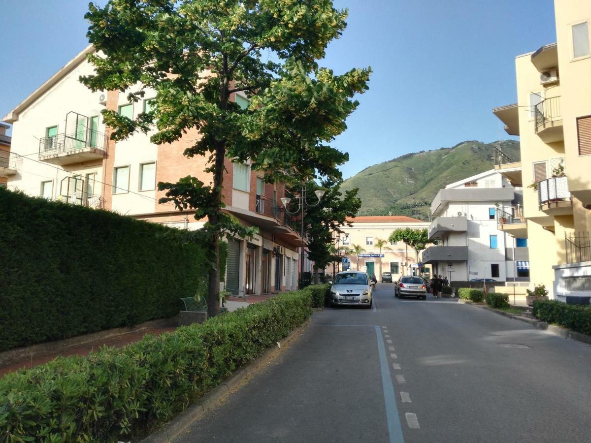 Via Stazione 5 Apartment Praia a Mare Exterior foto